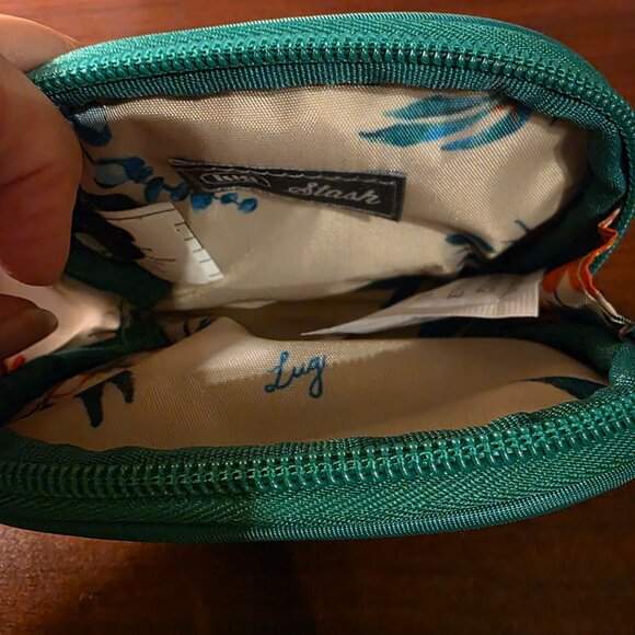 NWOT- LUG- STASH RFID POUCH - Picture 8 of 8